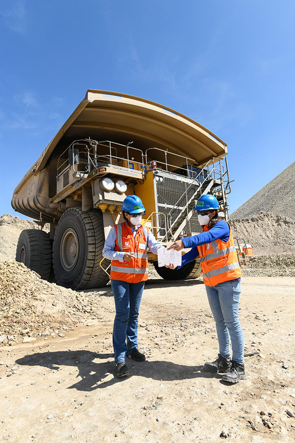 Two workers at Cerro Verde mine
